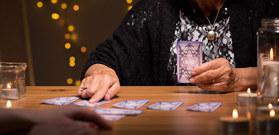 how to ask questions with tarot cards