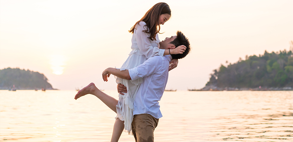4 Signs Your Soulmate May Be Standing Right In Front Of You