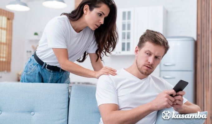 Broken Trust: Navigating Affairs and Salvaging Love In Psychic Readings