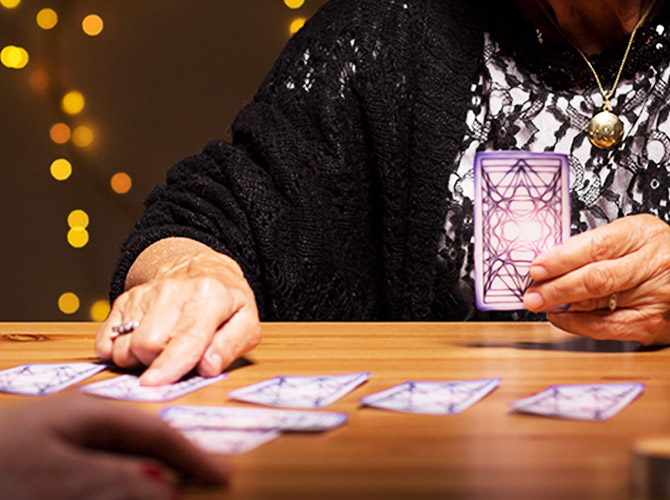 how to ask questions with tarot cards