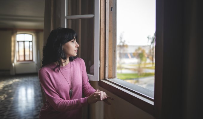 Unusual Signs Your Partner Is Being Dishonest or Hiding Something